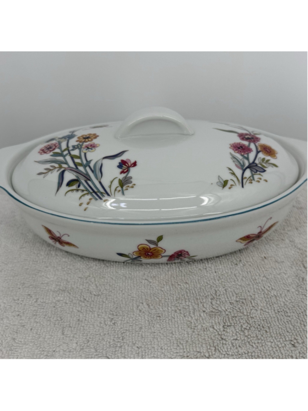 Jardin Andrea Sadek covered oven-to-table casserole dish Floral Butterfly 7115